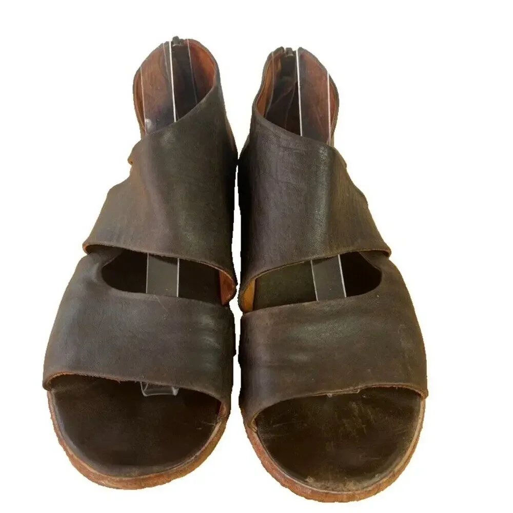 P.Monjo Sandals Women's Sandal 7.5 Brown Leather  Made in Spain Zip Summer